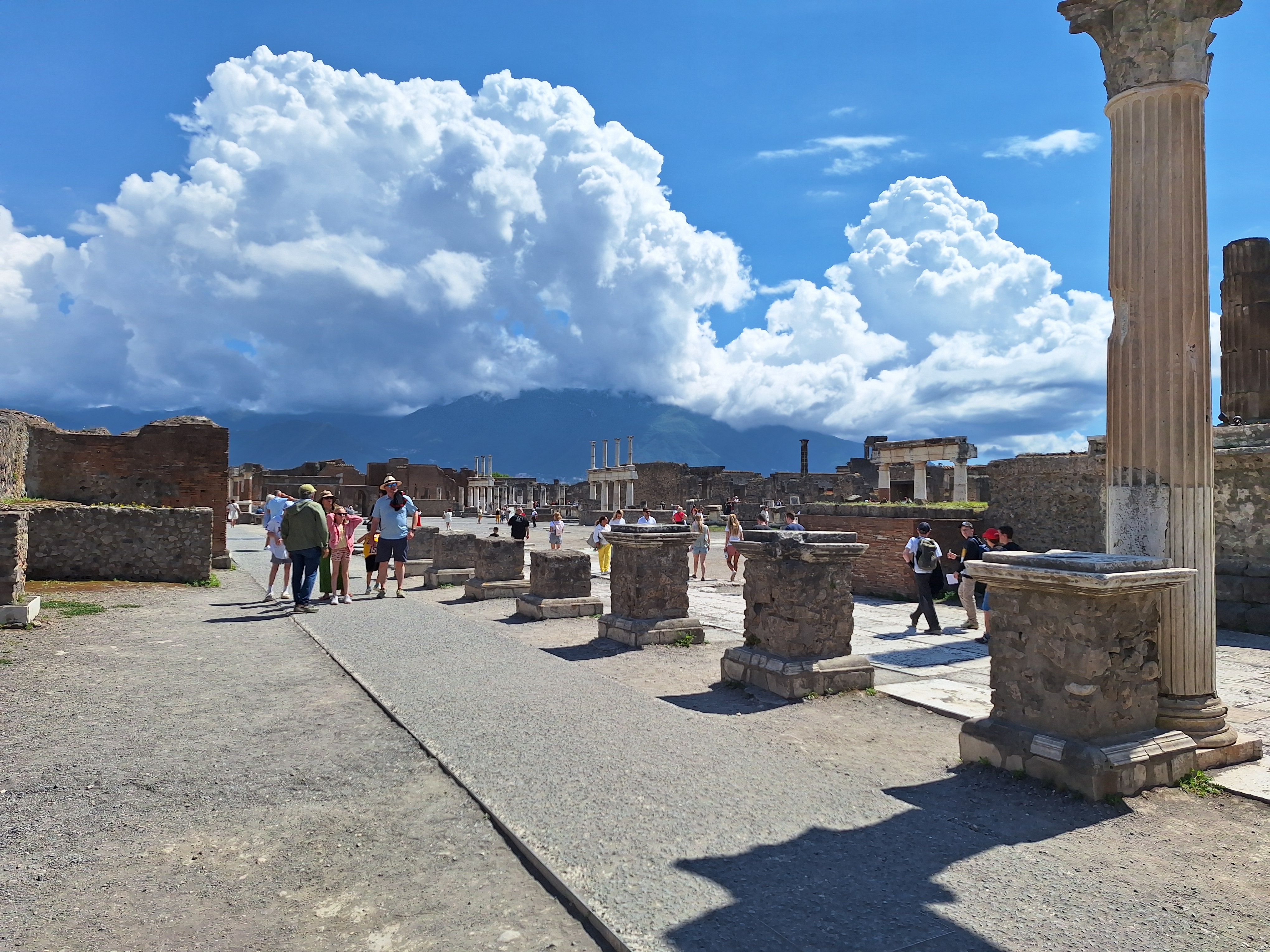 Visuel : Voyage  Naples pour des lves de 4me du 12 au 16 mai 2025 (suite)