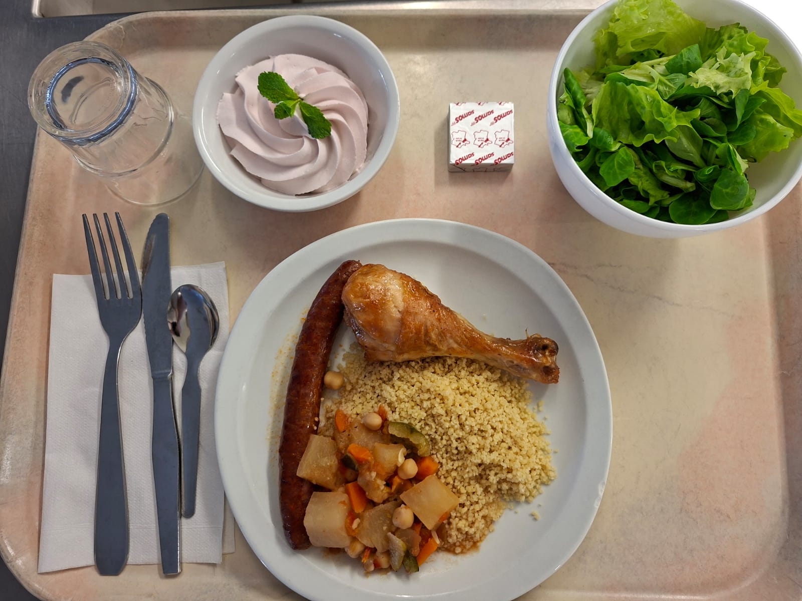 Visuel : Plateau type repas du jour 