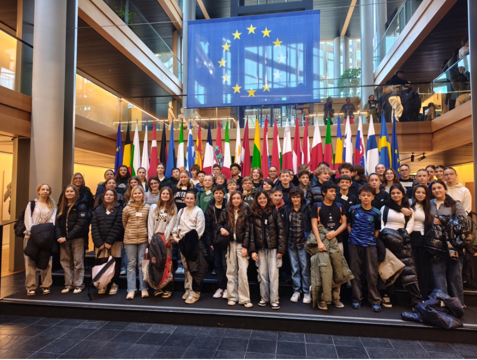 Visuel : Sortie au Parlement Europen et au March de Nol de Strasbourg pour les 4A et 4E