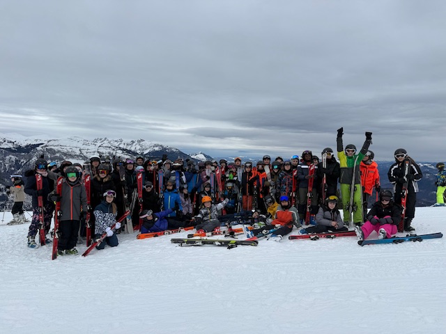 Visuel : Classe de neige des 5C et 5D aux Carroz d'Ar�ches